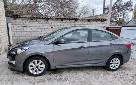 Hyundai Solaris II рестайлинг, 2016 год, 1 100 000 рублей, 1 фотография