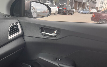 Hyundai Solaris II рестайлинг, 2019 год, 1 550 000 рублей, 13 фотография