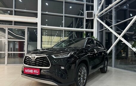 Toyota Highlander, 2025 год, 6 300 000 рублей, 2 фотография