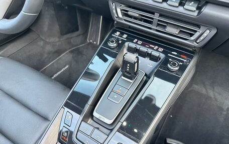 Porsche 911, 2023 год, 16 000 000 рублей, 19 фотография