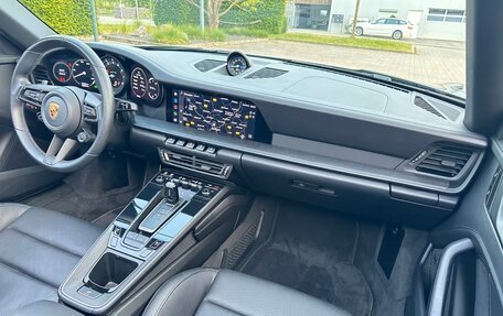 Porsche 911, 2023 год, 16 000 000 рублей, 21 фотография