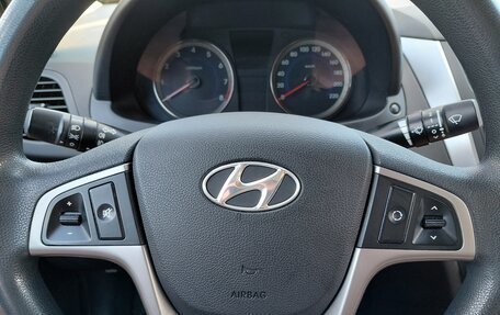 Hyundai Solaris II рестайлинг, 2016 год, 1 100 000 рублей, 7 фотография