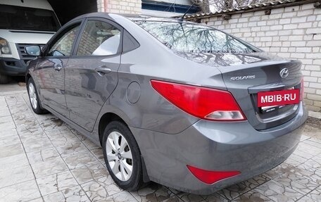 Hyundai Solaris II рестайлинг, 2016 год, 1 100 000 рублей, 3 фотография