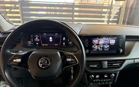 Skoda Rapid II, 2021 год, 1 620 000 рублей, 9 фотография