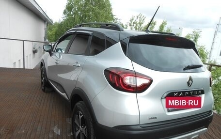 Renault Kaptur I рестайлинг, 2021 год, 1 720 000 рублей, 4 фотография