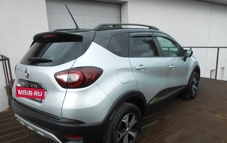 Renault Kaptur I рестайлинг, 2021 год, 1 720 000 рублей, 2 фотография