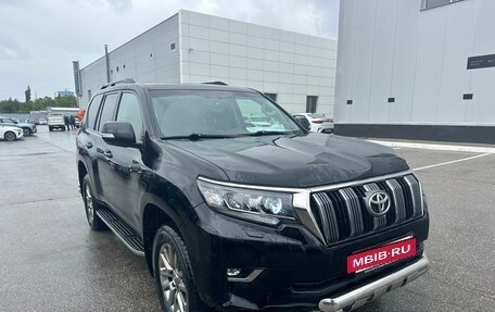 Toyota Land Cruiser Prado 150 рестайлинг 2, 2019 год, 4 958 000 рублей, 3 фотография
