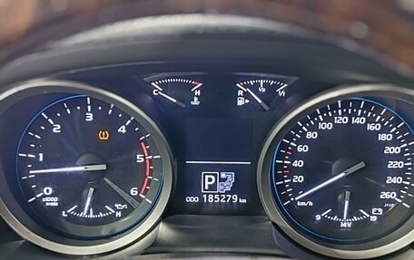 Toyota Land Cruiser 200, 2015 год, 4 550 000 рублей, 13 фотография
