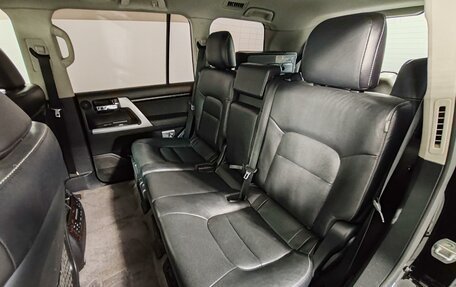 Toyota Land Cruiser 200, 2015 год, 4 550 000 рублей, 22 фотография