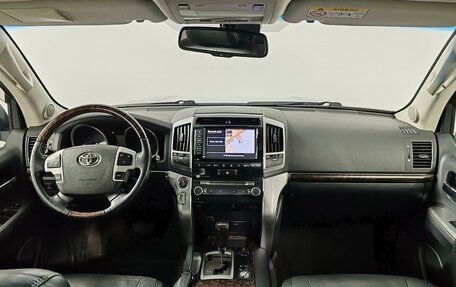 Toyota Land Cruiser 200, 2015 год, 4 550 000 рублей, 14 фотография