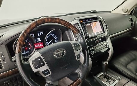 Toyota Land Cruiser 200, 2015 год, 4 550 000 рублей, 19 фотография