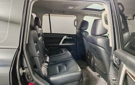 Toyota Land Cruiser 200, 2015 год, 4 550 000 рублей, 24 фотография