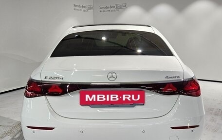 Mercedes-Benz E-Класс, 2025 год, 5 800 001 рублей, 6 фотография