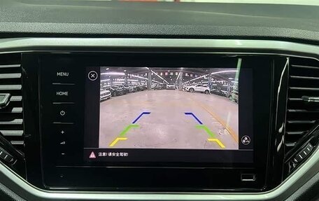 Volkswagen T-Roc I, 2022 год, 1 710 080 рублей, 12 фотография