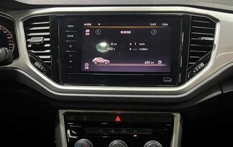 Volkswagen T-Roc I, 2022 год, 1 710 080 рублей, 13 фотография