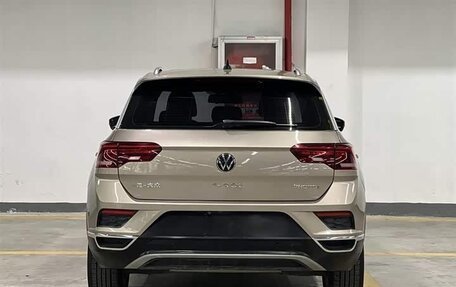 Volkswagen T-Roc I, 2022 год, 1 710 080 рублей, 6 фотография