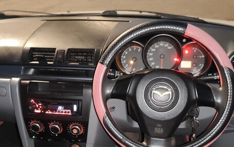 Mazda Axela, 2004 год, 370 000 рублей, 11 фотография