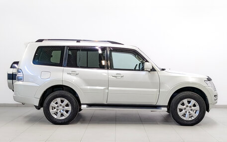 Mitsubishi Pajero IV, 2018 год, 3 200 000 рублей, 4 фотография