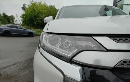 Mitsubishi Outlander III рестайлинг 3, 2018 год, 2 099 000 рублей, 21 фотография
