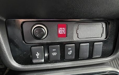 Mitsubishi Outlander III рестайлинг 3, 2018 год, 2 099 000 рублей, 27 фотография