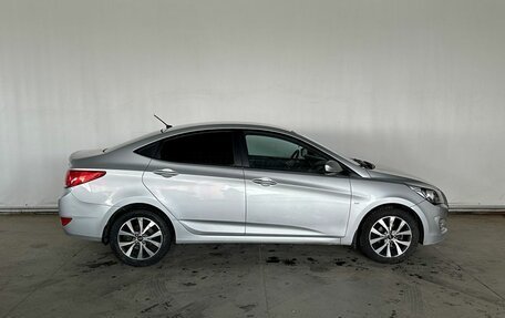 Hyundai Solaris II рестайлинг, 2015 год, 1 397 000 рублей, 7 фотография