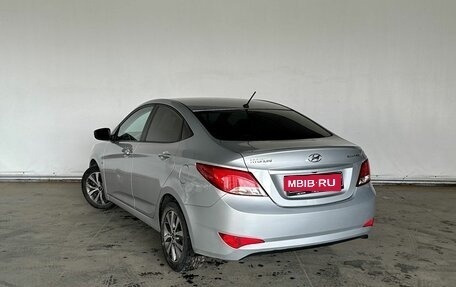 Hyundai Solaris II рестайлинг, 2015 год, 1 397 000 рублей, 4 фотография