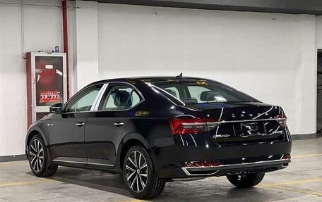 Skoda Superb, 2026 год, 3 300 000 рублей, 6 фотография