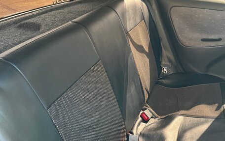 Toyota Vitz, 2000 год, 450 000 рублей, 4 фотография