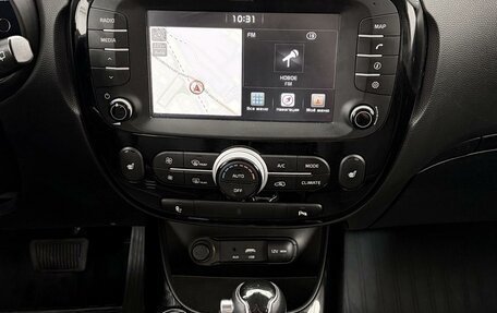 KIA Soul II рестайлинг, 2019 год, 2 057 000 рублей, 25 фотография