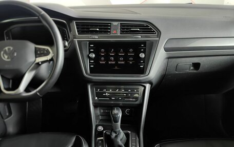 Volkswagen Tiguan II, 2021 год, 3 950 000 рублей, 14 фотография