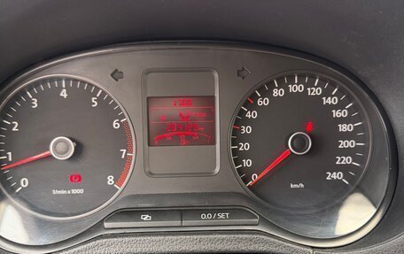 Volkswagen Polo VI (EU Market), 2011 год, 500 000 рублей, 11 фотография