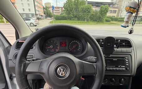 Volkswagen Polo VI (EU Market), 2011 год, 500 000 рублей, 10 фотография