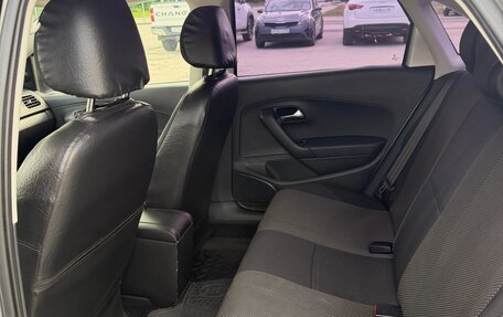Volkswagen Polo VI (EU Market), 2011 год, 500 000 рублей, 12 фотография