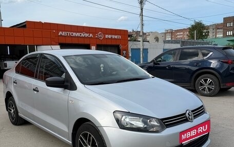 Volkswagen Polo VI (EU Market), 2011 год, 500 000 рублей, 2 фотография
