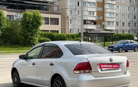 Volkswagen Polo VI (EU Market), 2011 год, 500 000 рублей, 7 фотография