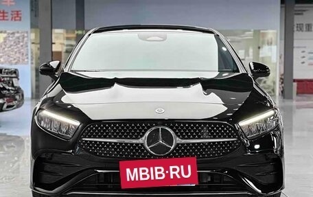 Mercedes-Benz A-Класс, 2024 год, 2 200 000 рублей, 7 фотография