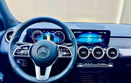 Mercedes-Benz GLB, 2022 год, 2 120 001 рублей, 11 фотография