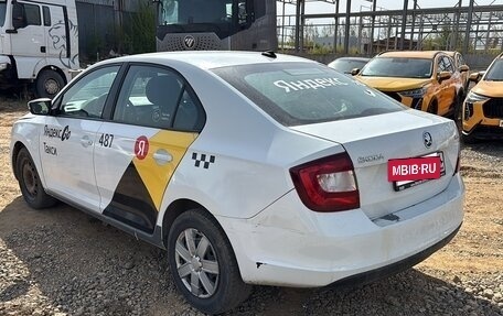 Skoda Rapid I, 2019 год, 910 000 рублей, 4 фотография