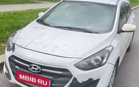 Hyundai i30 II рестайлинг, 2015 год, 650 000 рублей, 1 фотография