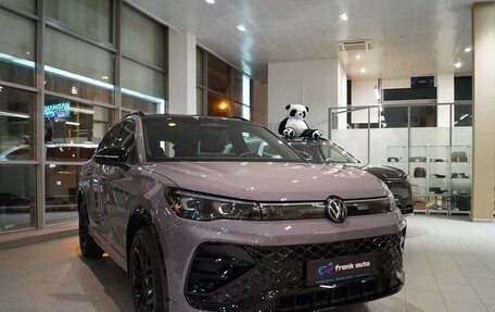 Volkswagen Tiguan, 2026 год, 4 950 000 рублей, 1 фотография