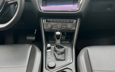 Volkswagen Tiguan II, 2021 год, 3 220 000 рублей, 15 фотография