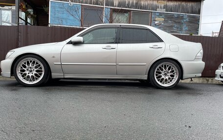 Toyota Altezza, 2002 год, 950 000 рублей, 3 фотография