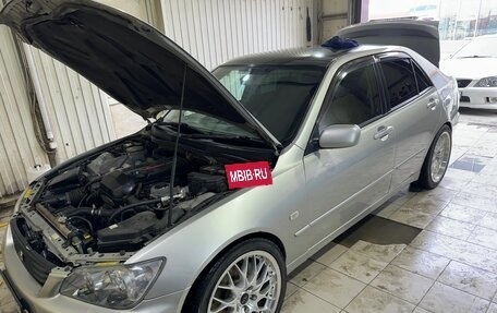 Toyota Altezza, 2002 год, 950 000 рублей, 5 фотография