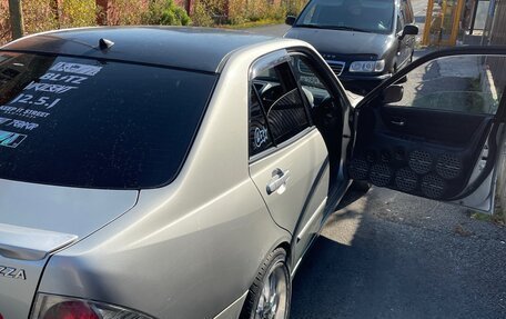 Toyota Altezza, 2002 год, 950 000 рублей, 11 фотография