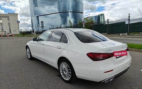 Mercedes-Benz E-Класс, 2023 год, 6 890 000 рублей, 4 фотография