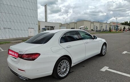 Mercedes-Benz E-Класс, 2023 год, 6 890 000 рублей, 9 фотография