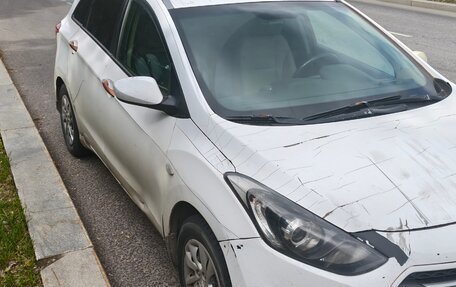 Hyundai i30 II рестайлинг, 2015 год, 650 000 рублей, 2 фотография