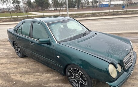 Mercedes-Benz E-Класс, 1997 год, 140 000 рублей, 5 фотография