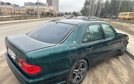 Mercedes-Benz E-Класс, 1997 год, 140 000 рублей, 6 фотография