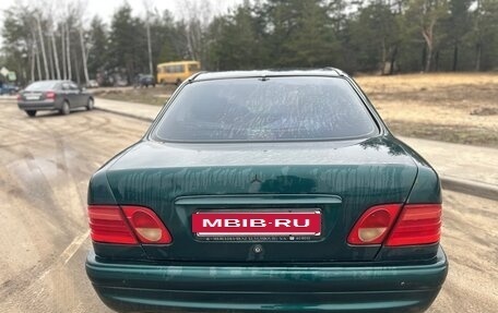 Mercedes-Benz E-Класс, 1997 год, 140 000 рублей, 7 фотография
